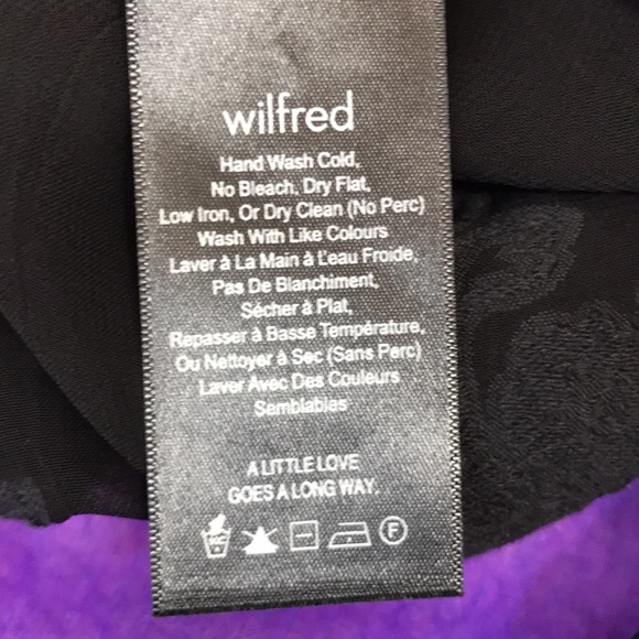 🍄Aritzia Wilfred Black Blayze Blouse - Picture 11 of 16